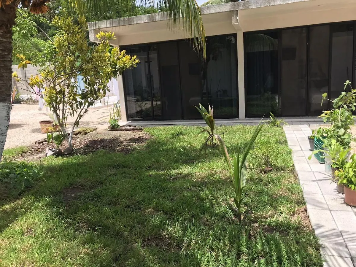 King'S Tuuch Bacalar - Cerca De La Laguna Homestay